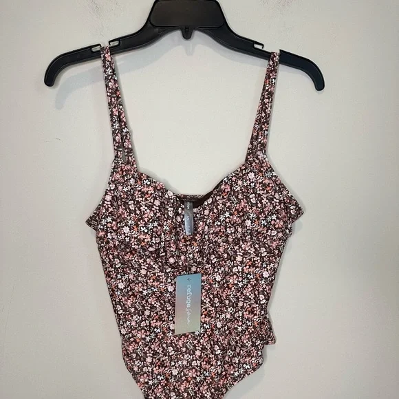 ⚡️NWT Refuge Floral One Piece Swimsuit - Picture 2 of 10